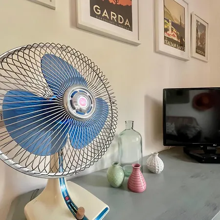 Welcome Traveller Laurence Garden * Гарда