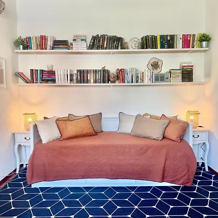 Апартаменты Welcome Traveller Laurence Garden