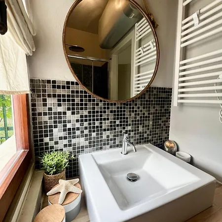 Апартаменты Welcome Traveller Laurence Garden *