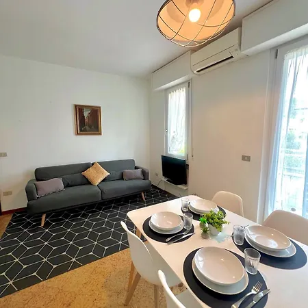 Welcome Traveller Laurence Garden Апартаменты Гарда